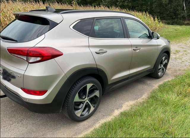 Imagine Hyundai TUCSON Tucson blue 1.7 CRDi 2WD DCTStyle