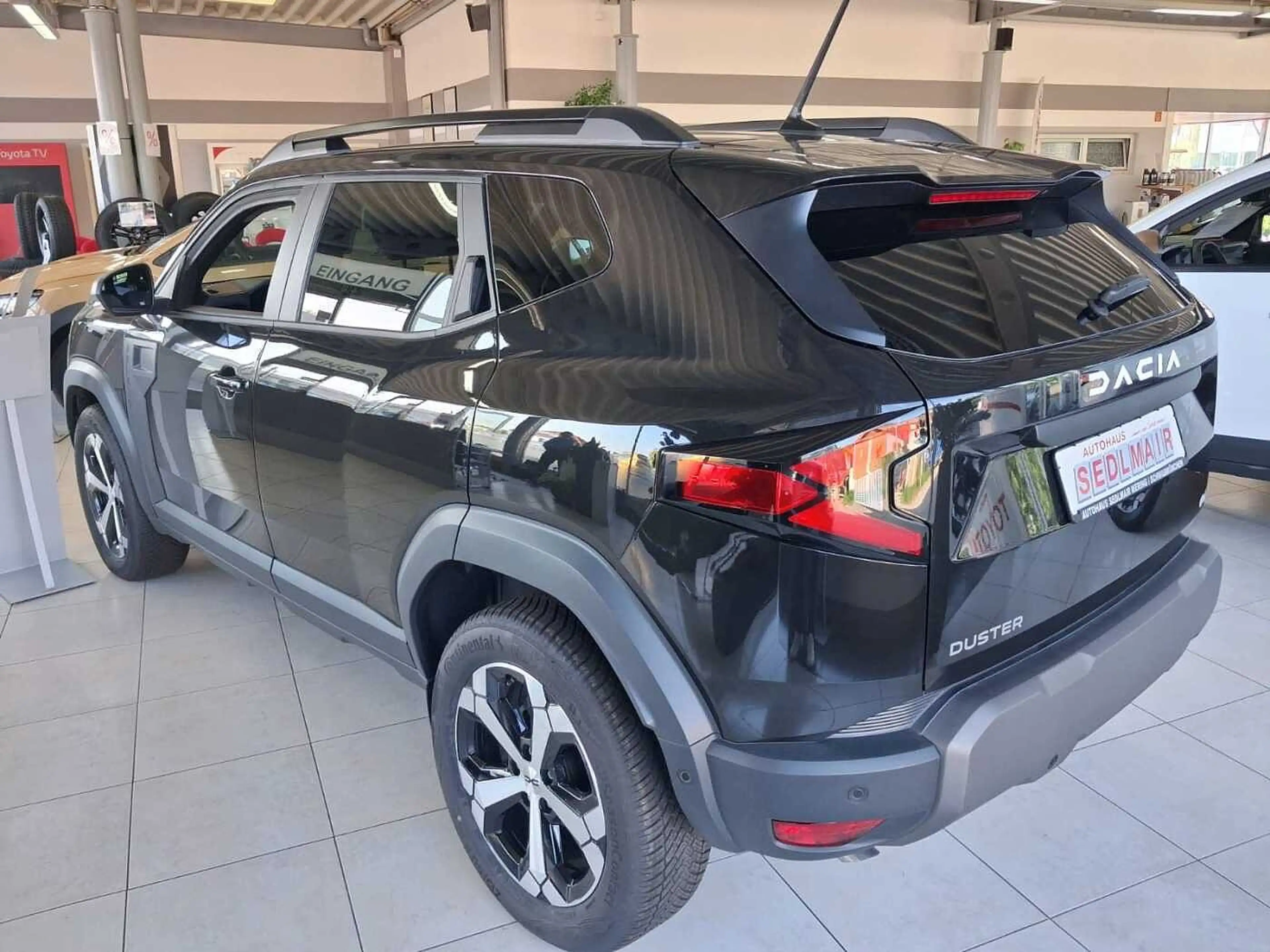 Dacia Duster Journey TCe 130 Mild-Hybrid 4x4 Winter/City/Techni — photo 4