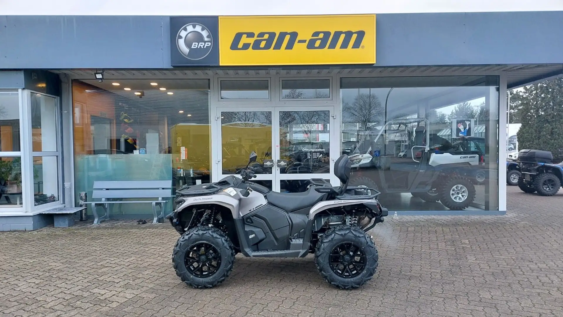 Can-Am Outlander 700 MAX  XT  T3b ABS G3 auf Lager Grijs - 1