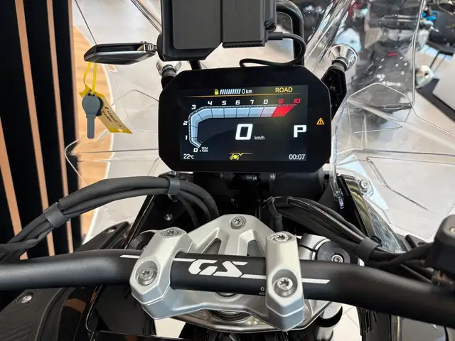 BMW R 1300 GS view 6
