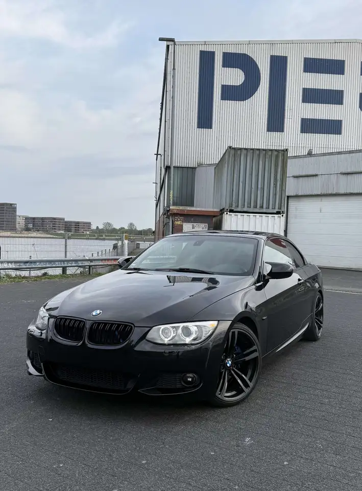 BMW 325