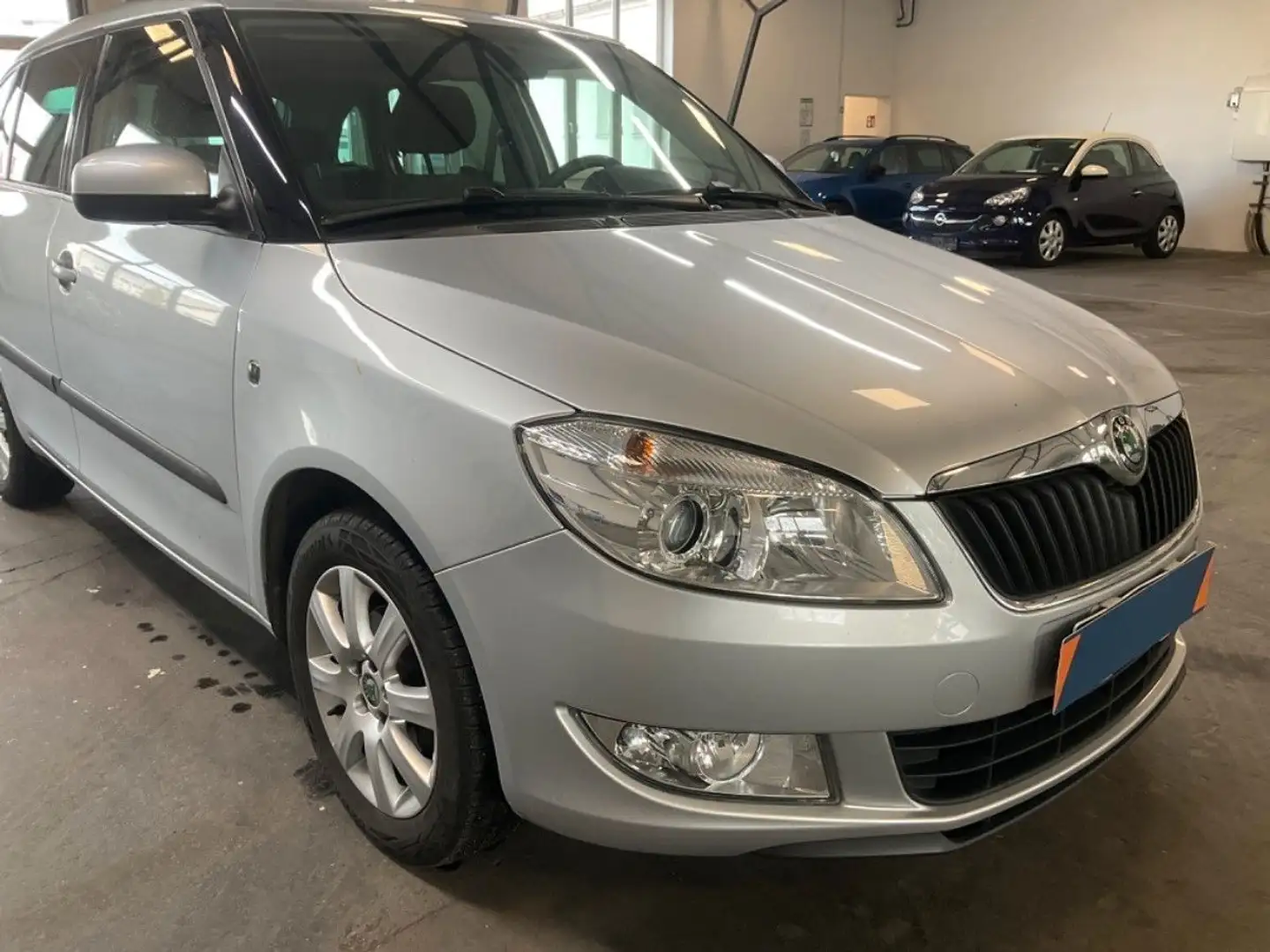 Skoda Fabia Combi Cool Edition 63kW TÜV NEU ! Beige - 2