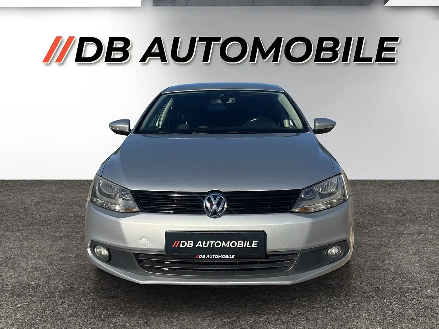Volkswagen Jetta 1,6 TDI, Rückfahrkamera Gris - 2