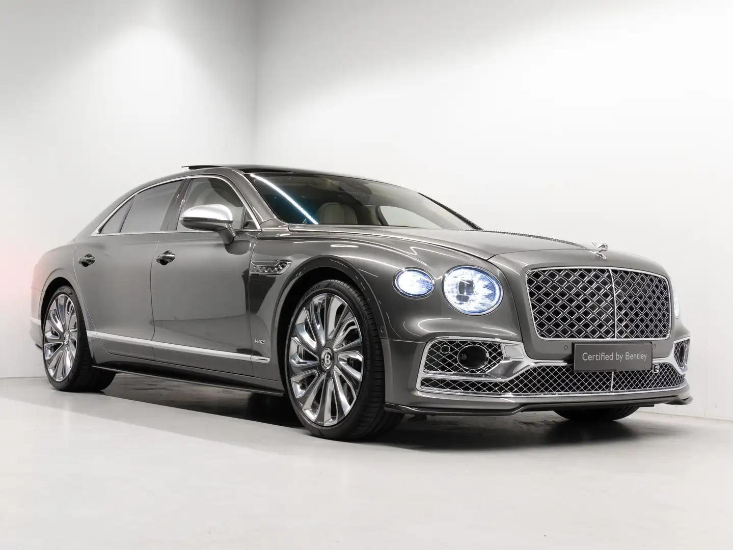 Bentley Flying Spur 6.0 W12 Mulliner CARBON STYLING | TOURING SPEC | D - 2