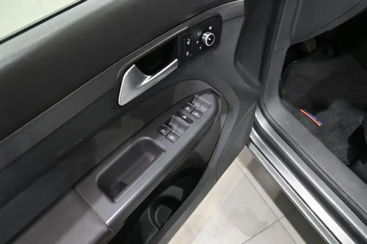 Volkswagen Touran 2.0 TDI Advance 2014, foto 25