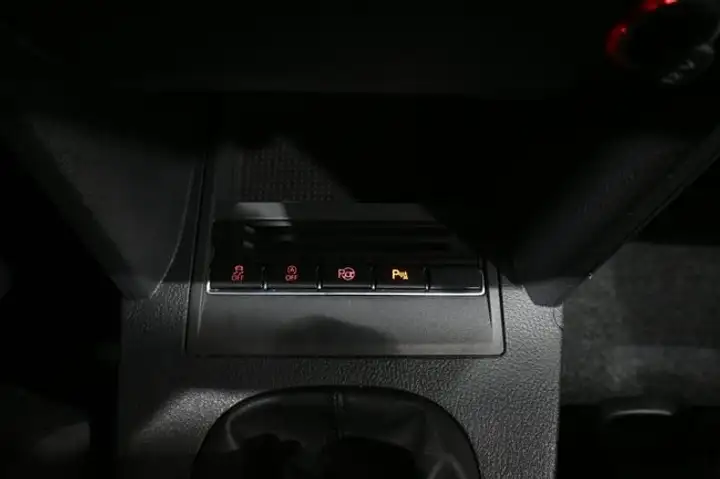 Volkswagen Touran 2.0 TDI Advance 2014, foto 20