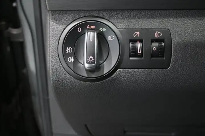 Volkswagen Touran 2.0 TDI Advance 2014, foto 24