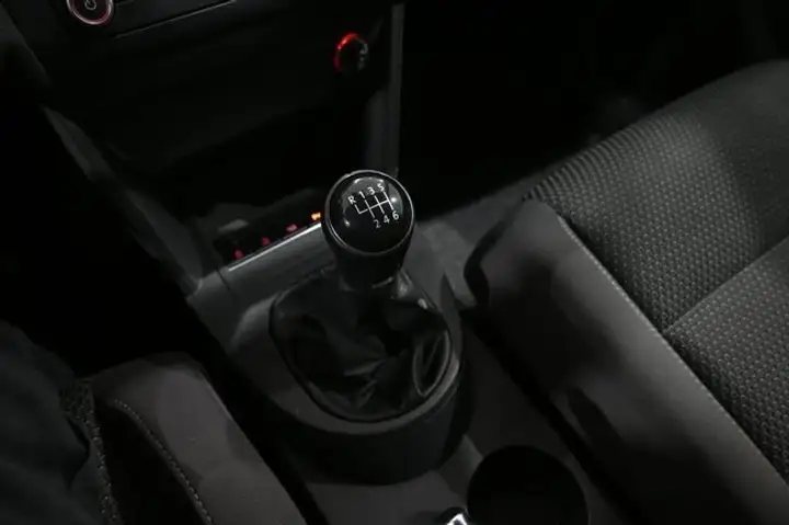 Volkswagen Touran 2.0 TDI Advance 2014, foto 19
