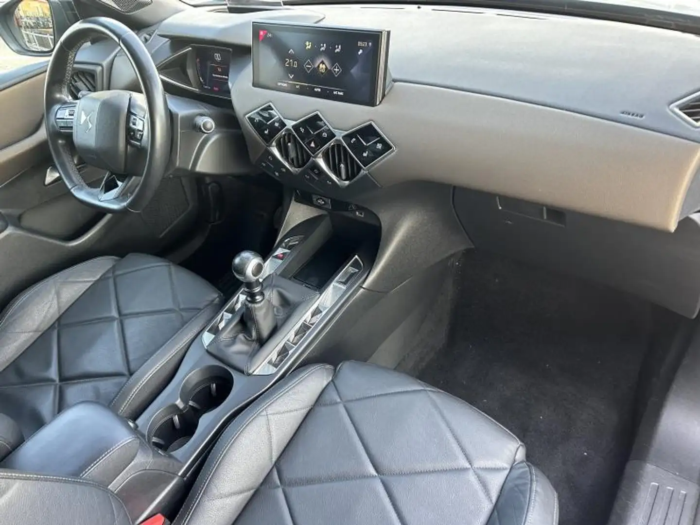 DS Automobiles DS 3 Crossback Bastille Grijs - 2