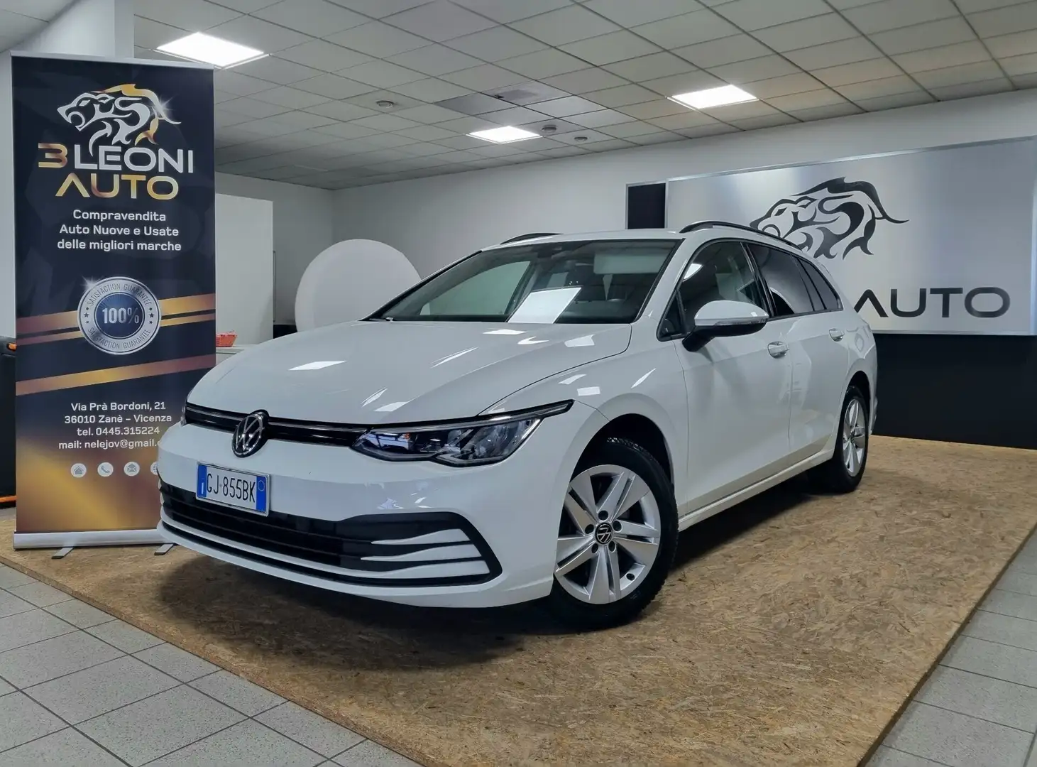 Volkswagen Golf Variant Golf Variant 2.0 TDI SCR Life Bianco - 1