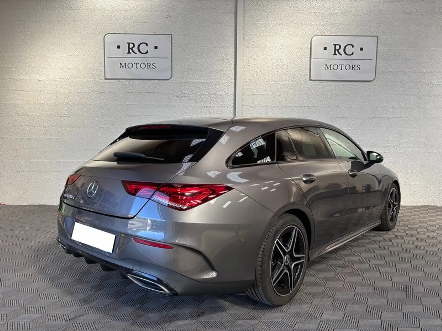 Mercedes-Benz CLA 200 CLA Shooting Brake 200 7G-DCT AMG Line Gris - 2