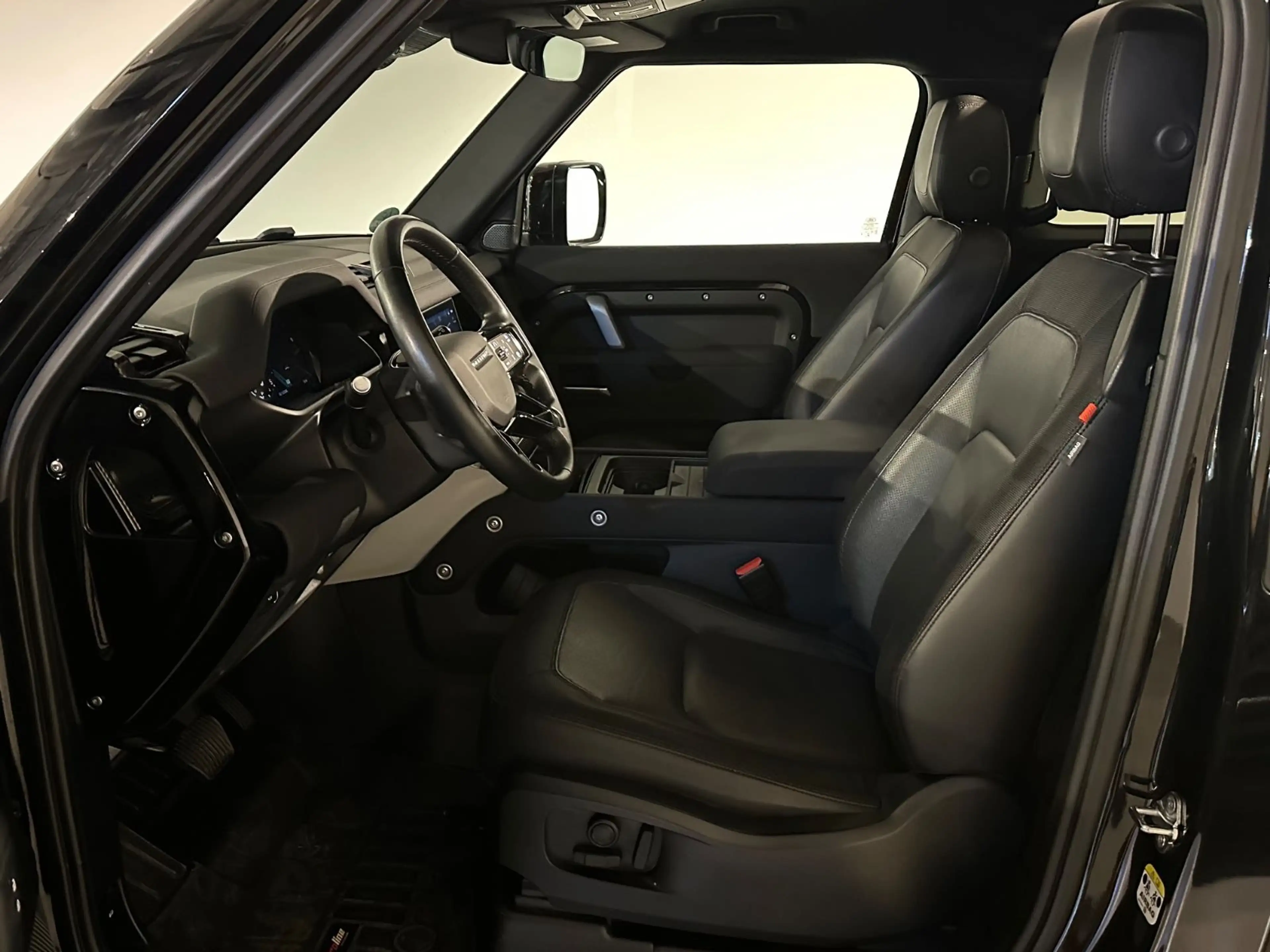 Land Rover Defender 90 D250  X-Dynamic SE*el. Faltdach,ACC* — photo 10