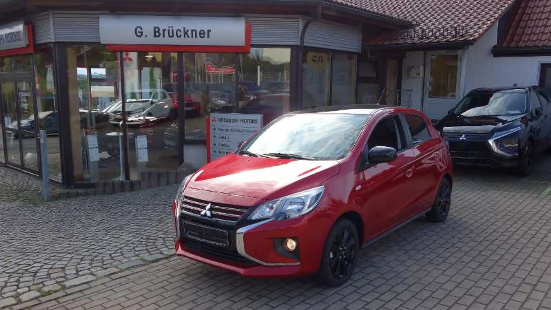 Mitsubishi Space Star Select+ Black1.2 CVT Kamera,SmartLink,Sitzhzg Rot - 2