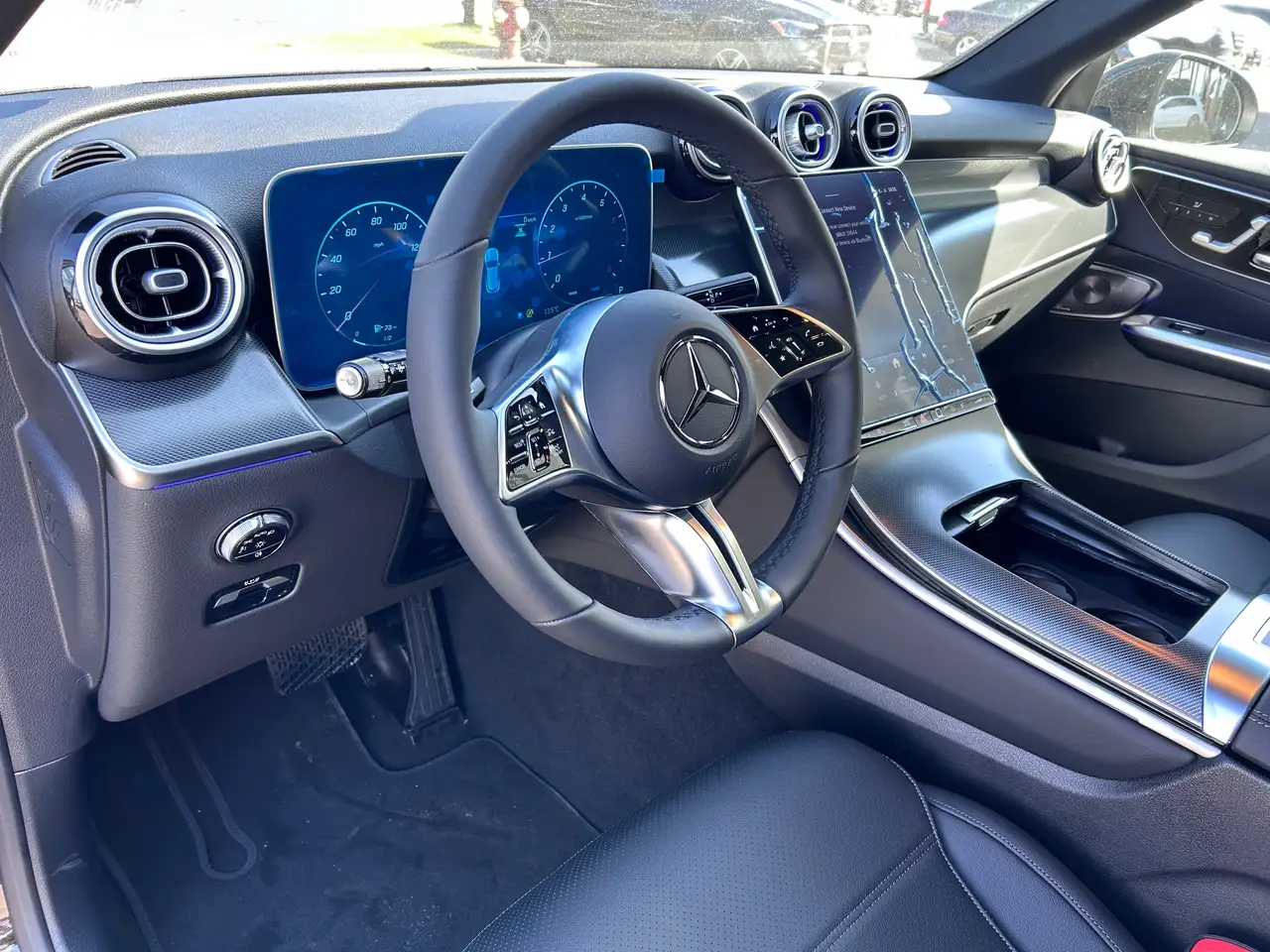 Mercedes-Benz GLC снимка Mercedes-Benz GLC