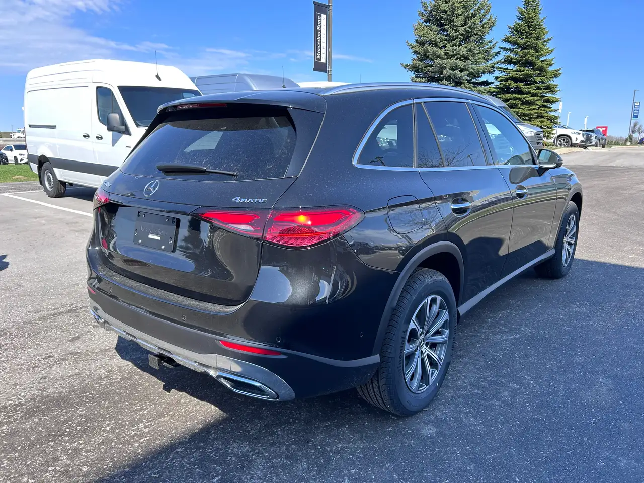 Mercedes-Benz GLC снимка Mercedes-Benz GLC