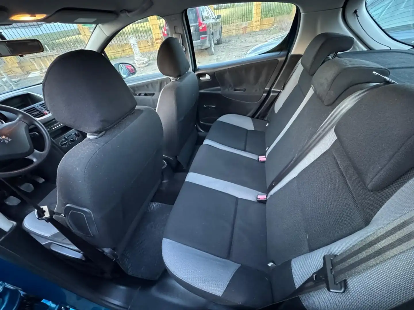 Peugeot 207 1.4 VTi 16v Confort Blauw - 2