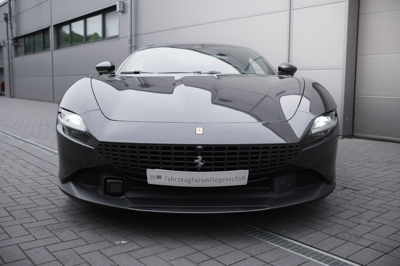 Ferrari Roma Spider — photo 5