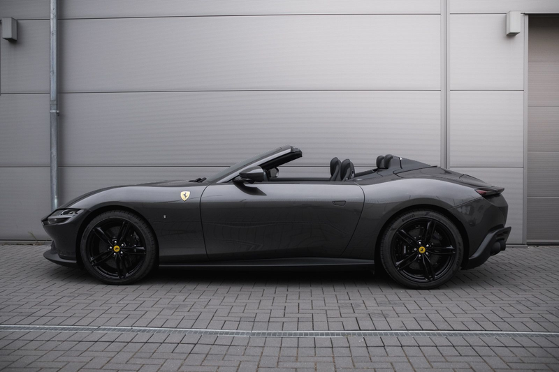 Ferrari Roma Spider