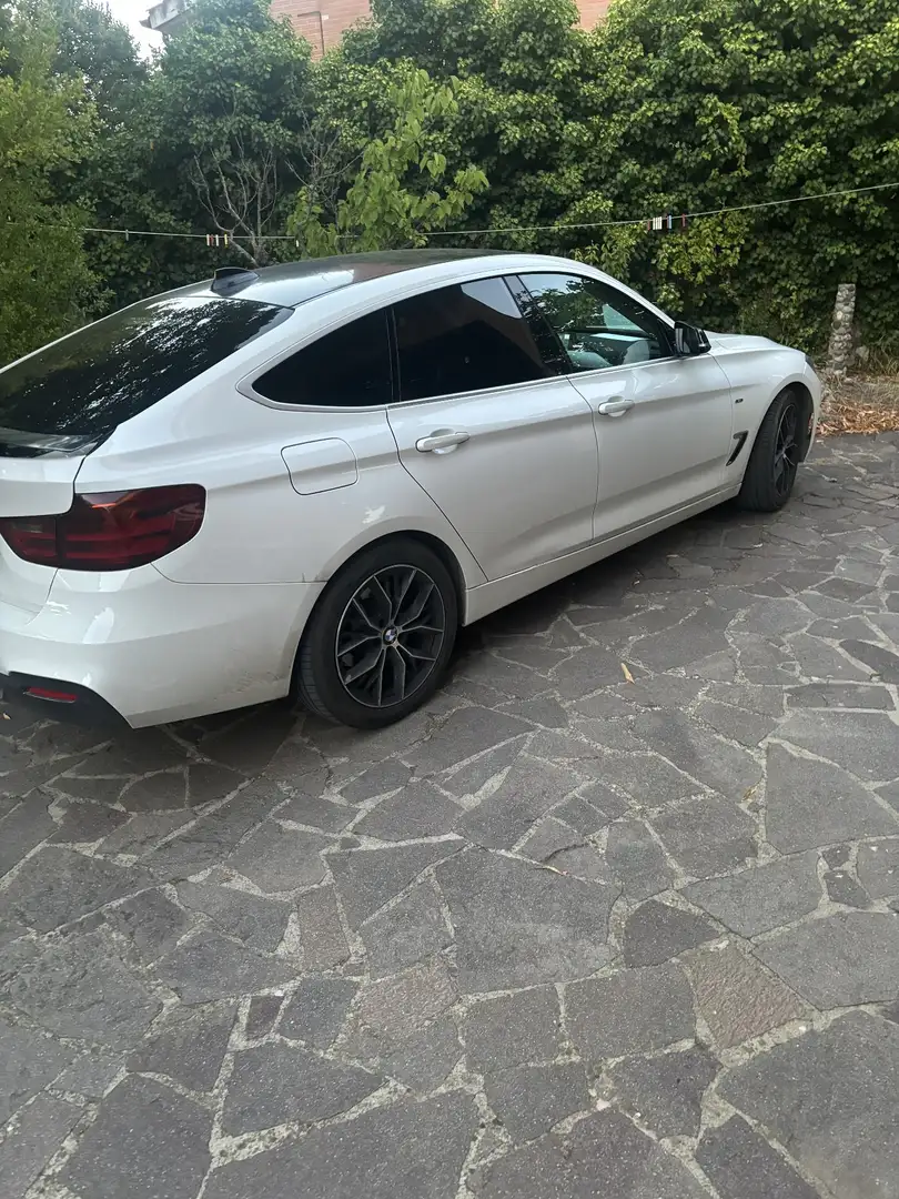 BMW 320 320d Gran Turismo Sport - 2