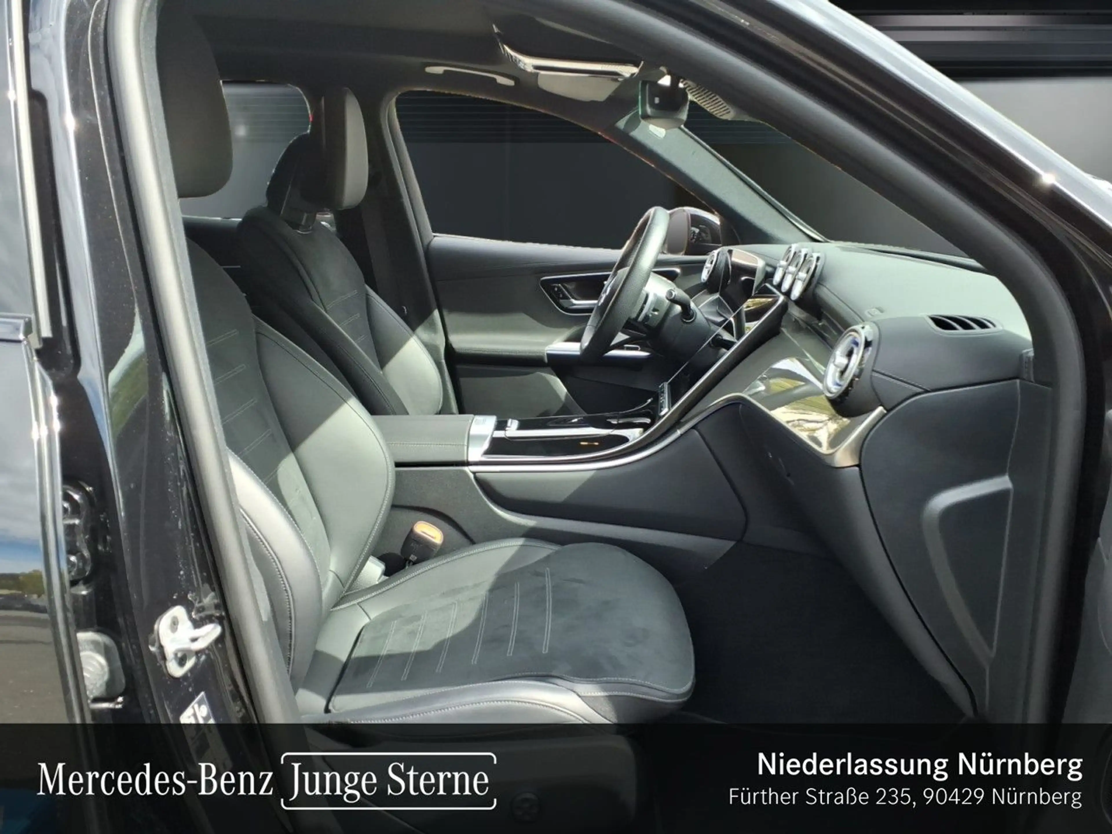 Mercedes-Benz GLC 450 d 4M AMG+NIGHT+PANO+360+AHK+KEYLESS+9G — photo 11