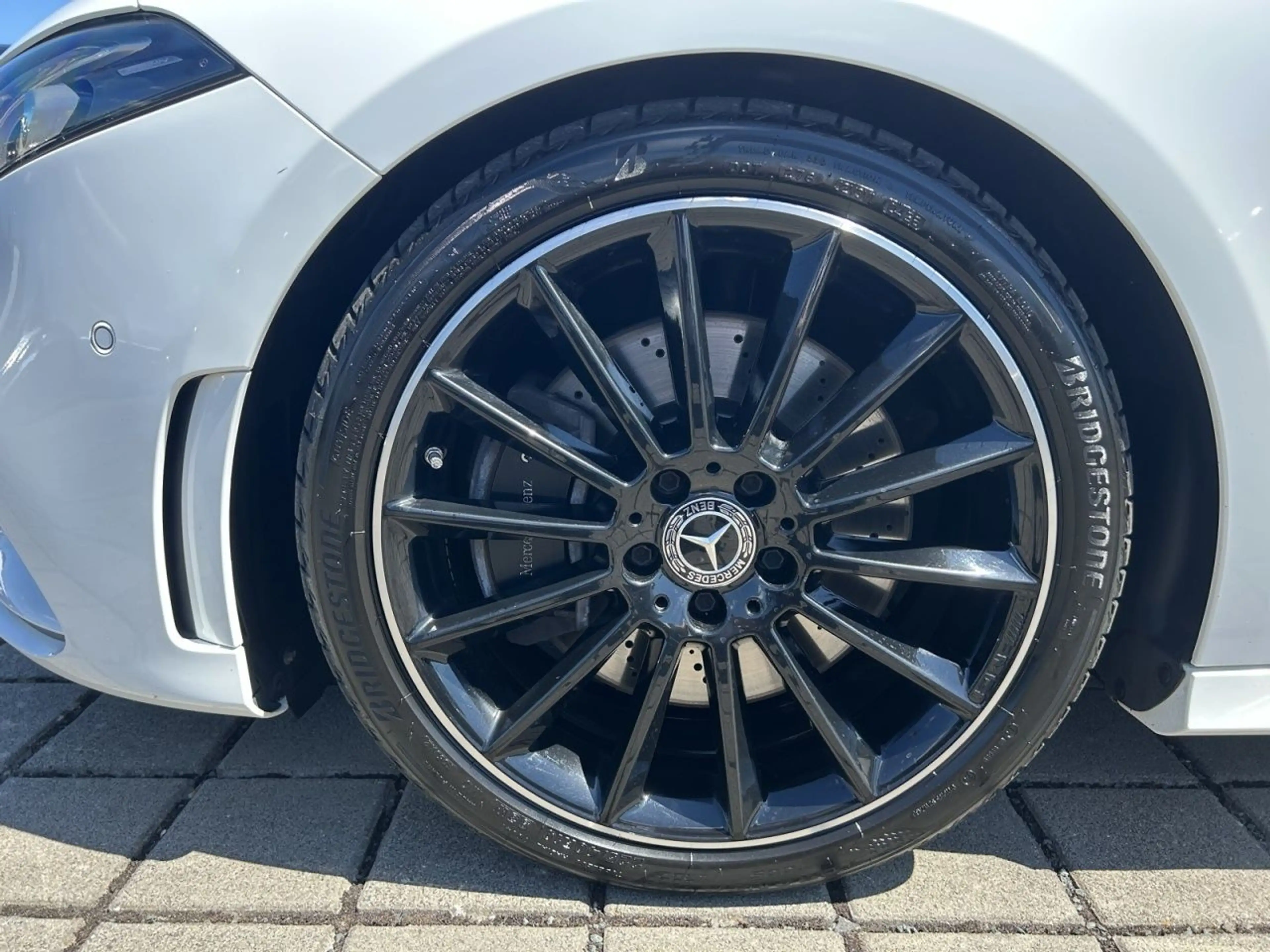 Mercedes-Benz A 250 4M AMG+NIGHT+FAHRASSIST+MULTIBEAM+AMBIENTE — photo 11