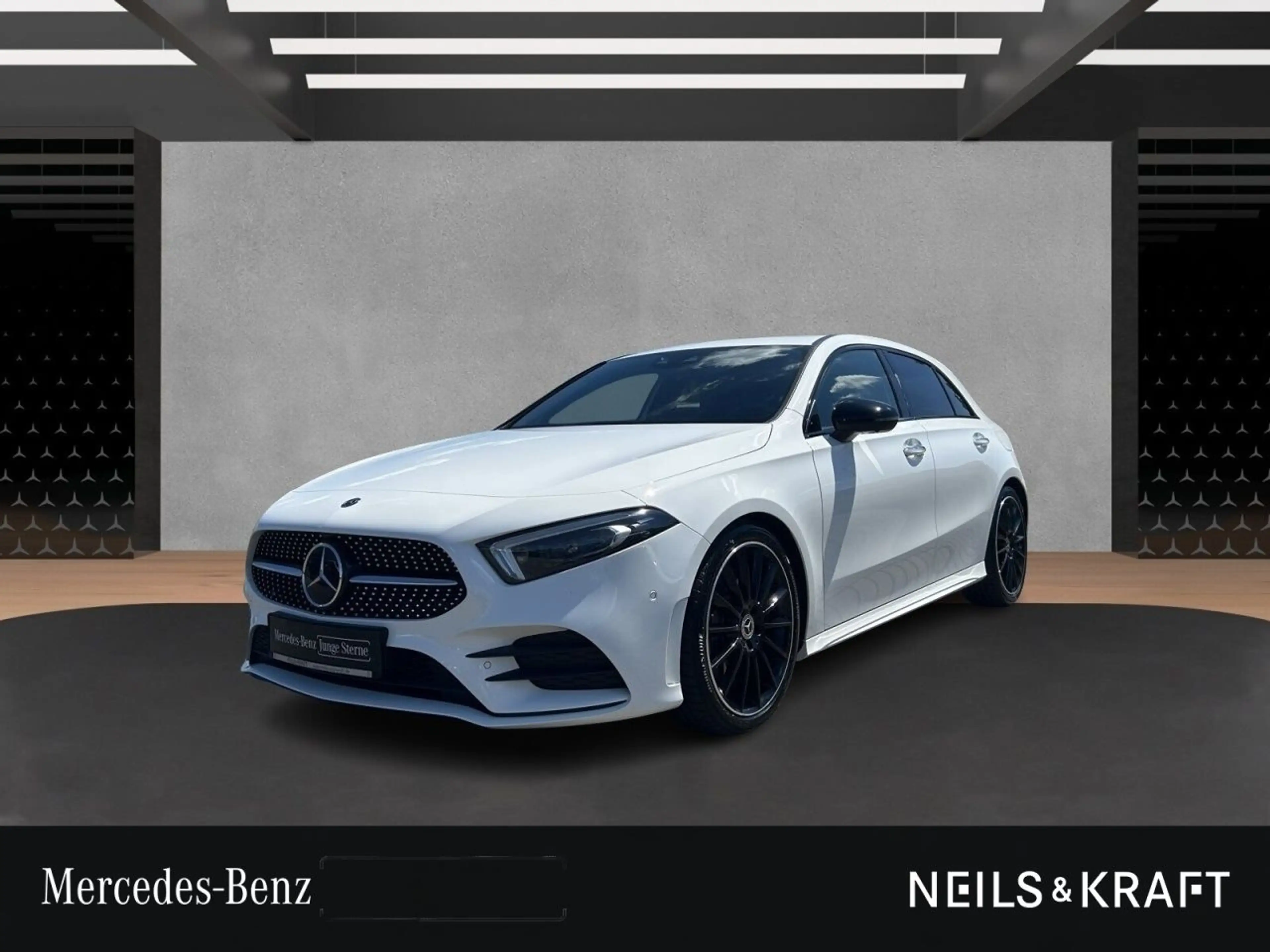 Mercedes-Benz A 250 4M AMG+NIGHT+FAHRASSIST+MULTIBEAM+AMBIENTE