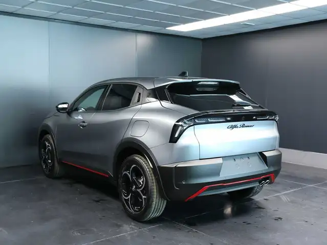 Alfa Romeo Junior view 7