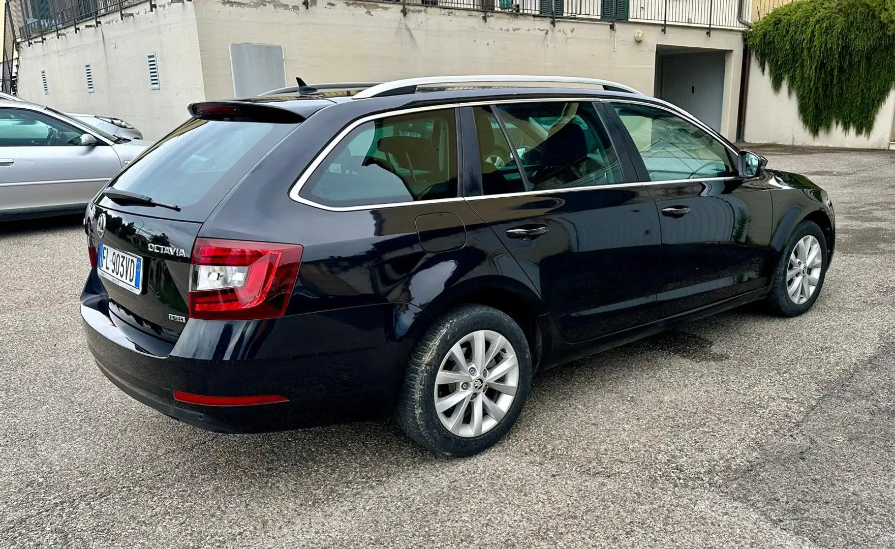 Skoda Octavia Octavia III 2017 1.4 tsi g-tec Executive 110cv dsg Nero - 2