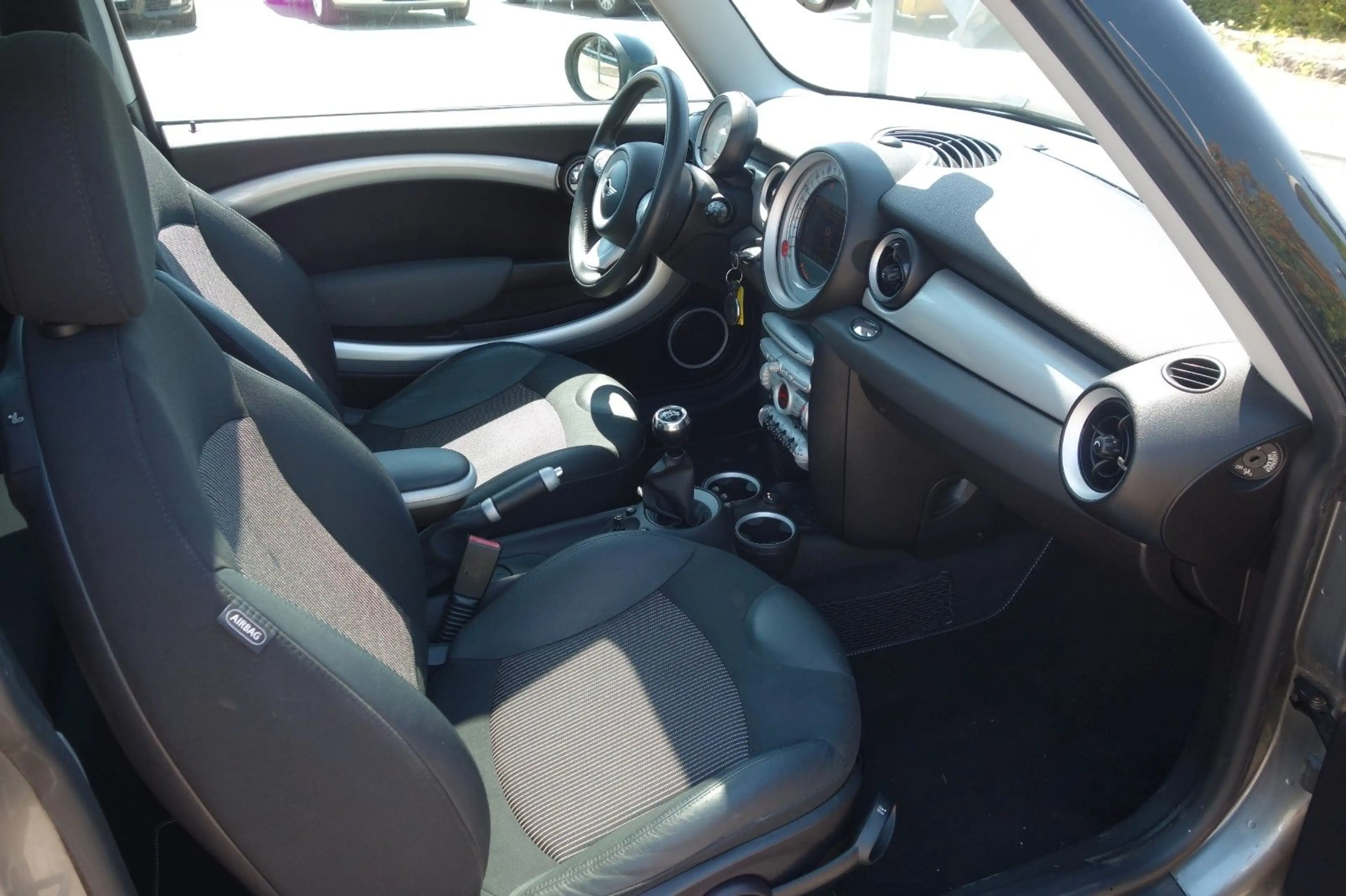 MINI Cooper S Clubman -Xenon-Navi-Panorama-Alu 17" — photo 15