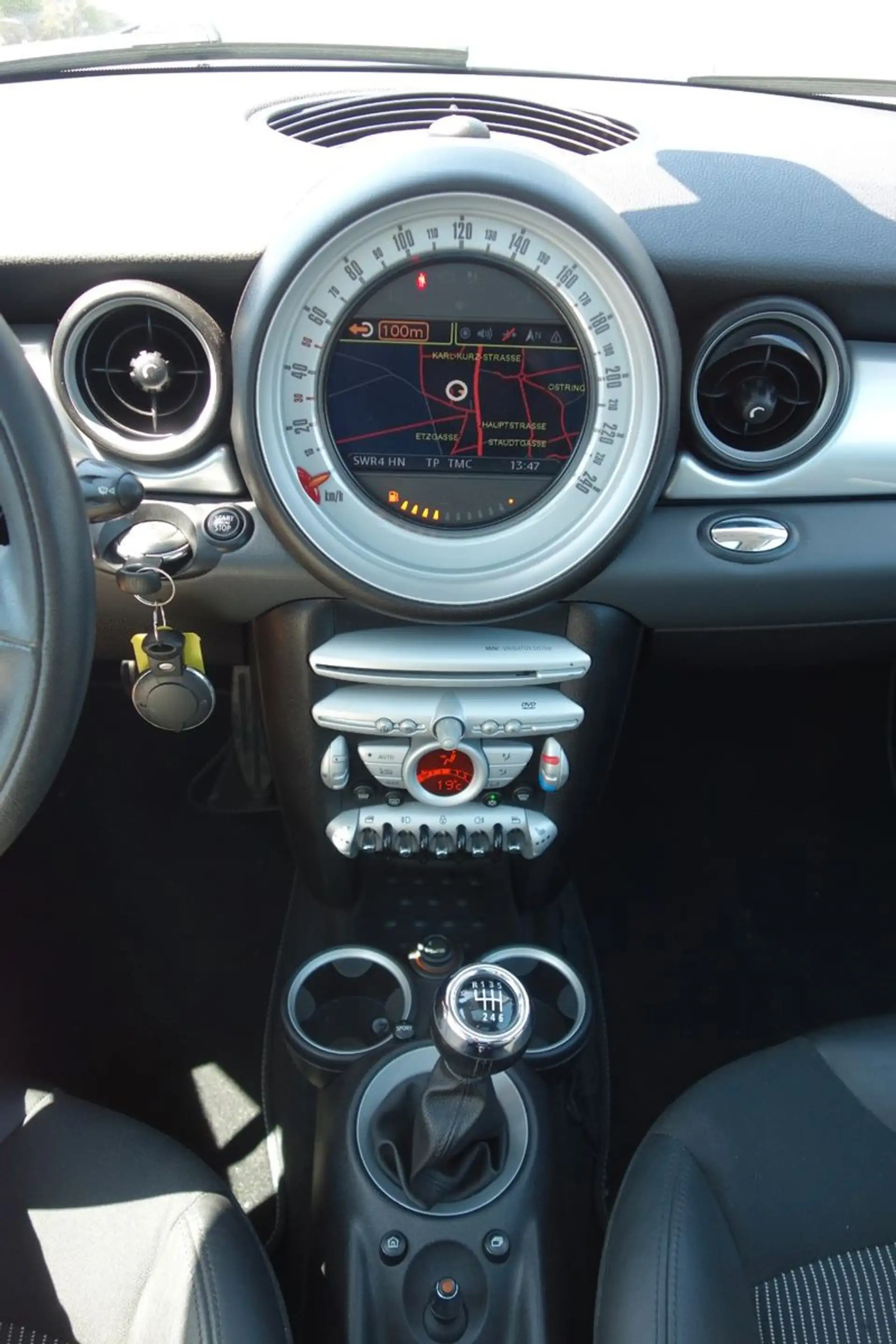 MINI Cooper S Clubman -Xenon-Navi-Panorama-Alu 17" — photo 14