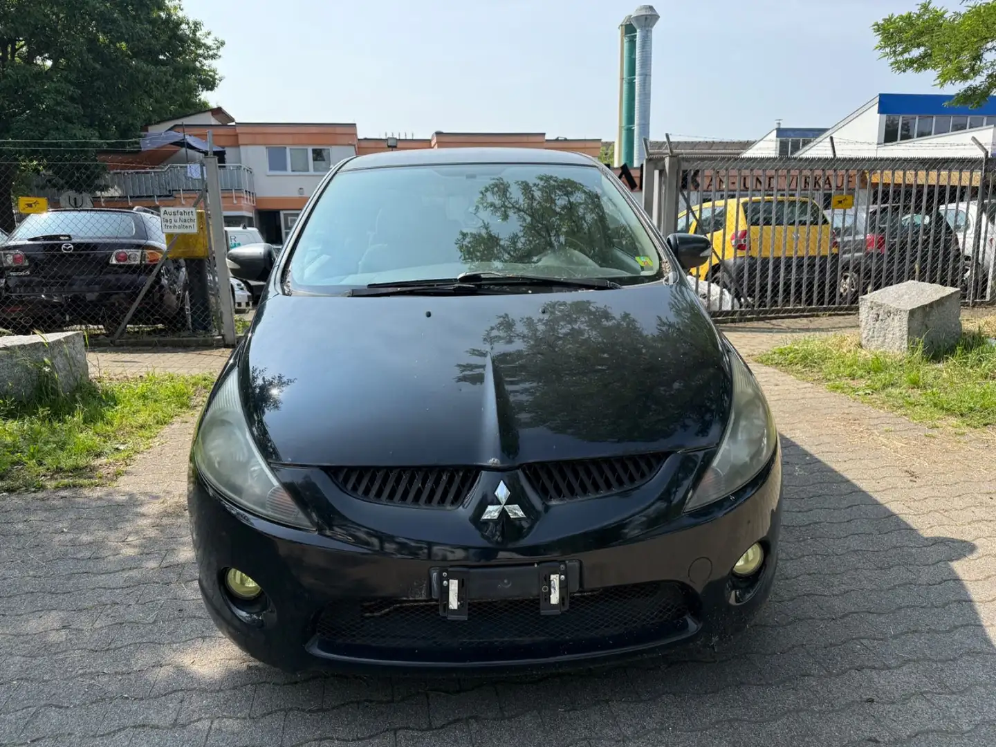 Mitsubishi Grandis 2.4 Invite + Klima . Noir - 1