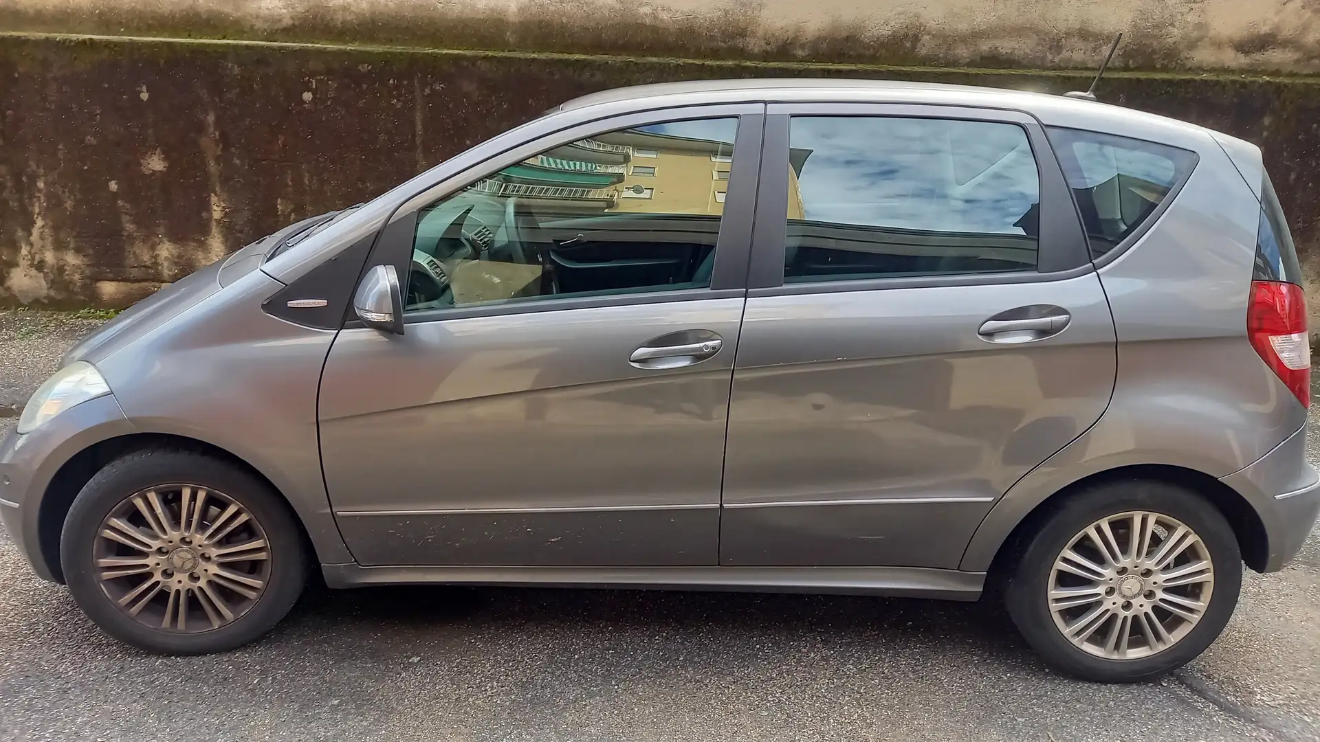 Mercedes-Benz A 200 A 200 cdi Elegance FL Gri - 1