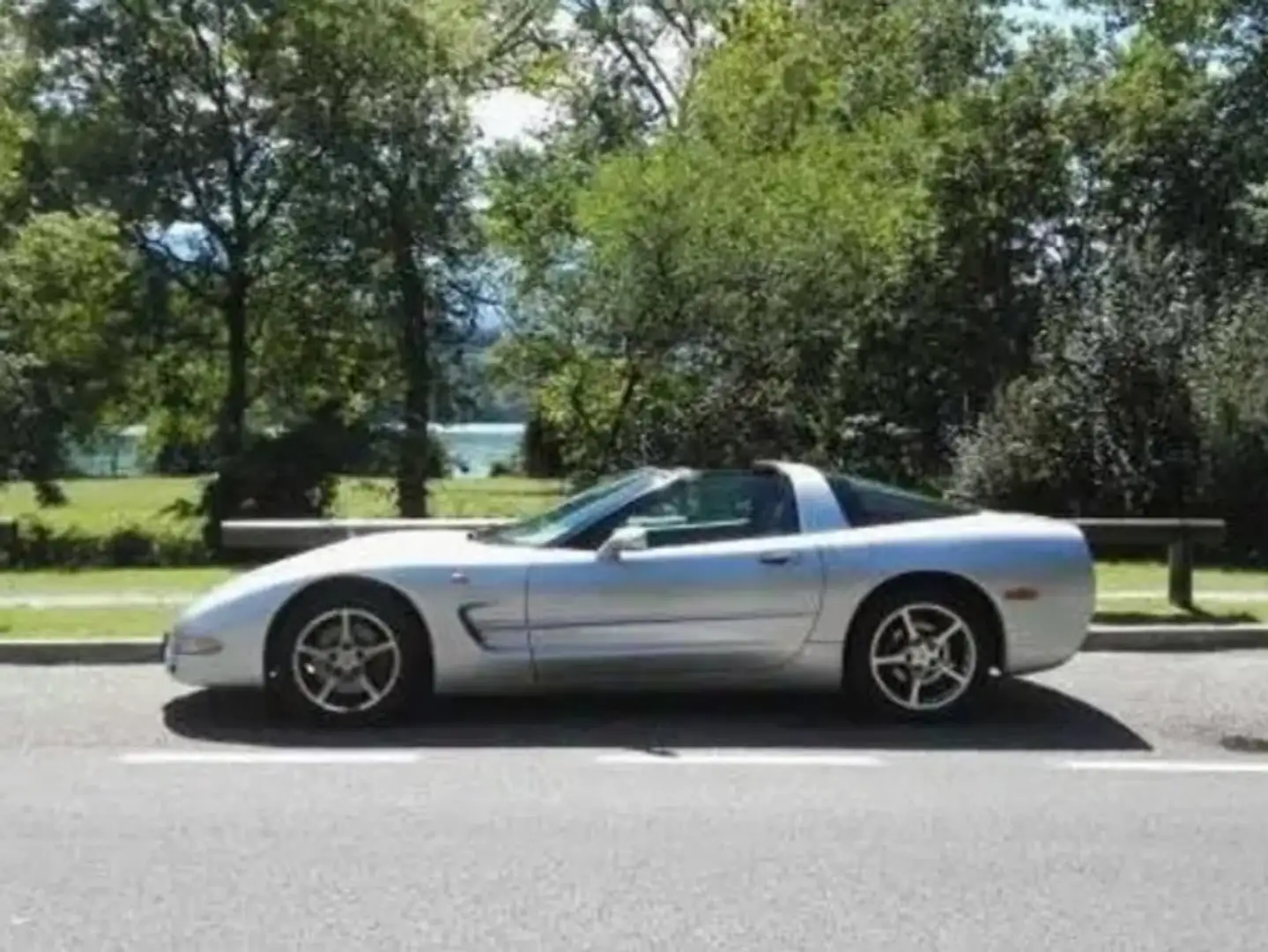 Corvette C5 5.7 V8 Targa Iscritta ASI Silber - 2