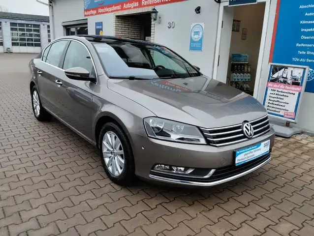 Volkswagen Passat Lim. Comfortline BlueMotion TÜV-AU NEU