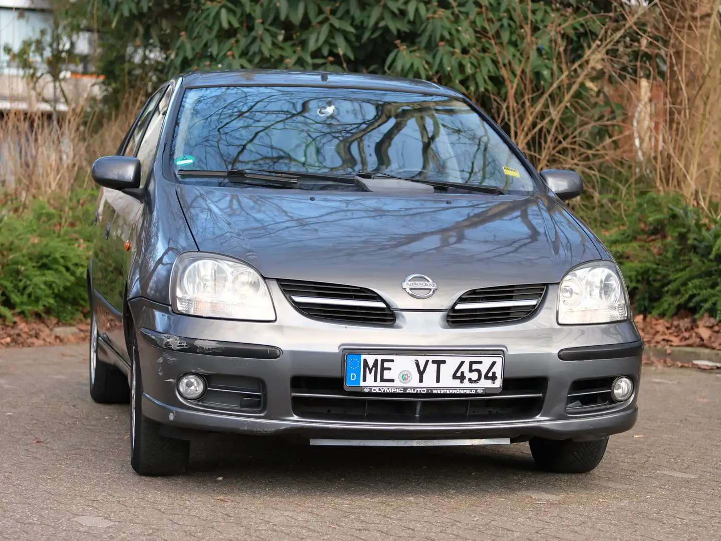 Nissan Almera Tino Almera Tino acenta Gris - 1