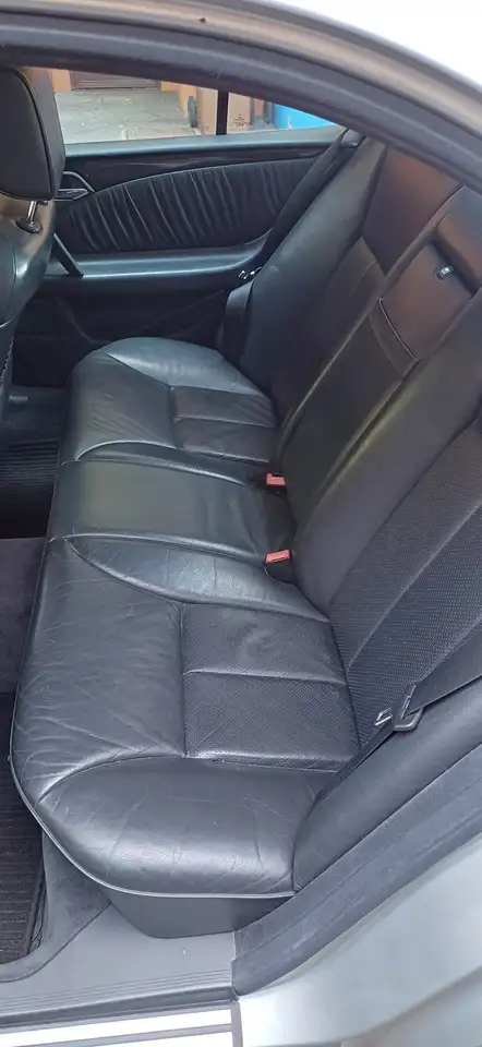 Mercedes-Benz E 200 Avantgarde, foto 6