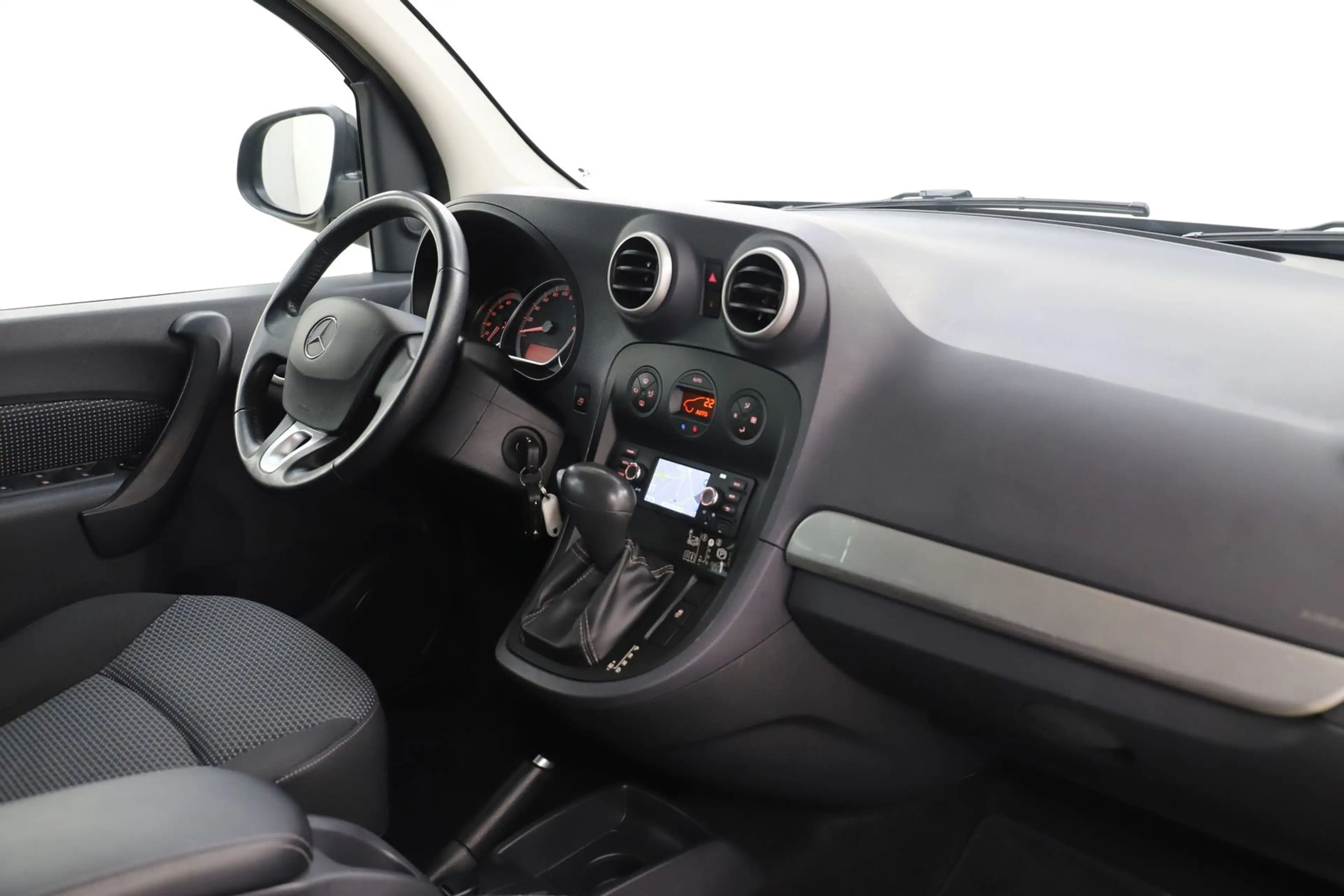 Mercedes-Benz Citan lang Kombi 114PS Automatik Navi PDC SHZ — photo 15
