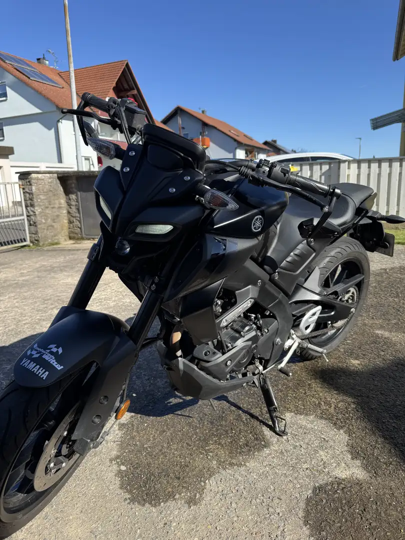 Yamaha MT-125 Schwarz - 1