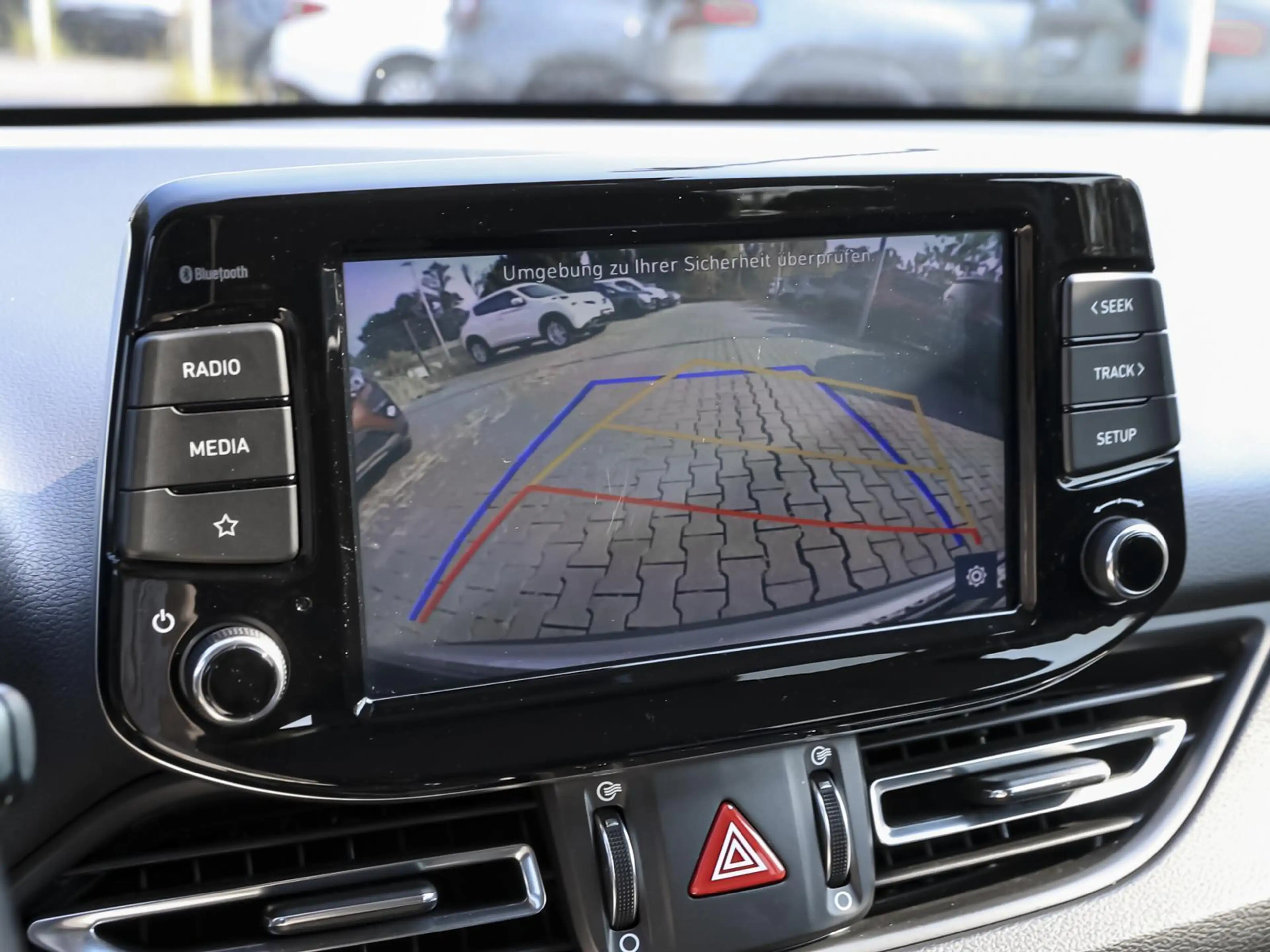 Hyundai i30 PDC KAMERA ALLWETTER — photo 13