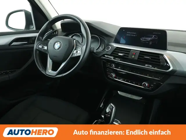 BMW X3 view 13