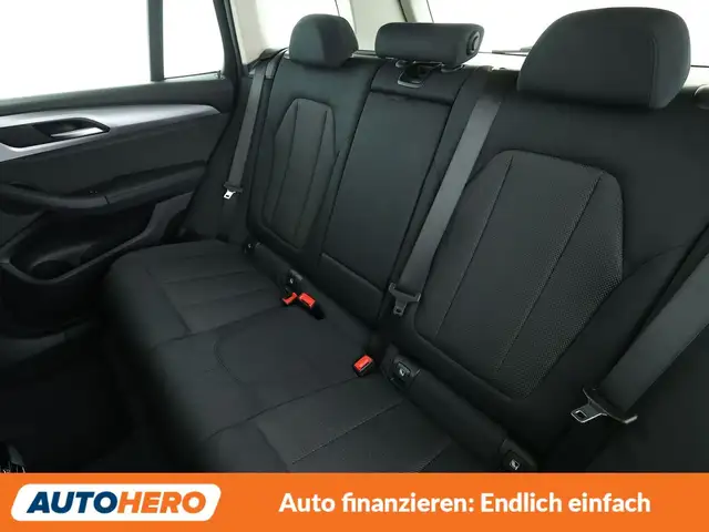 BMW X3 view 14