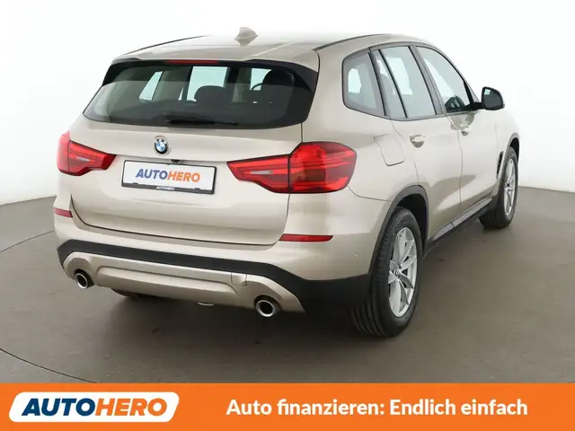 BMW X3 view 6