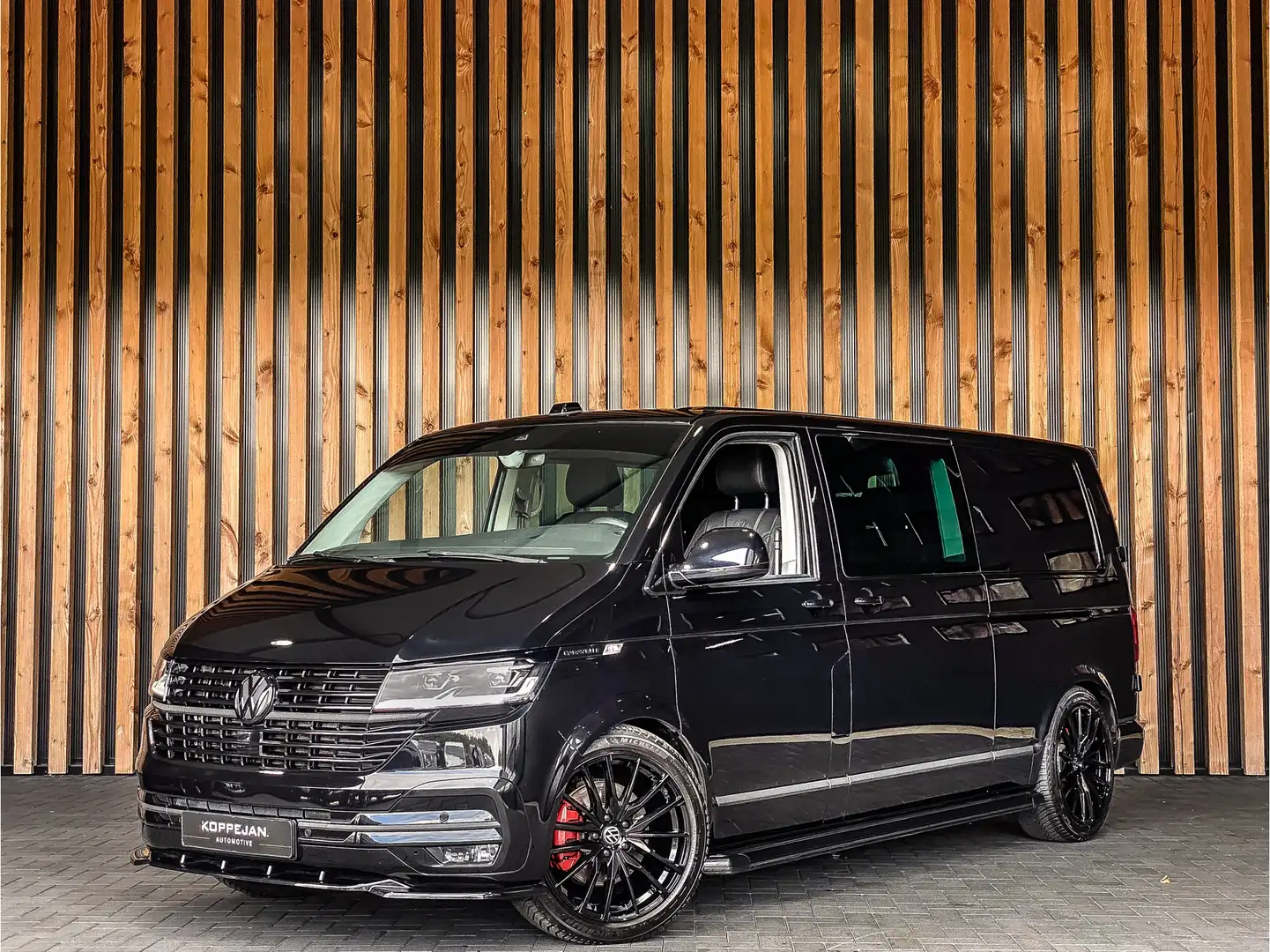 Volkswagen T6.1 Transporter Caravelle 2.0 TDI 204PK DSG Highline | ELECTRISCHE Noir - 2