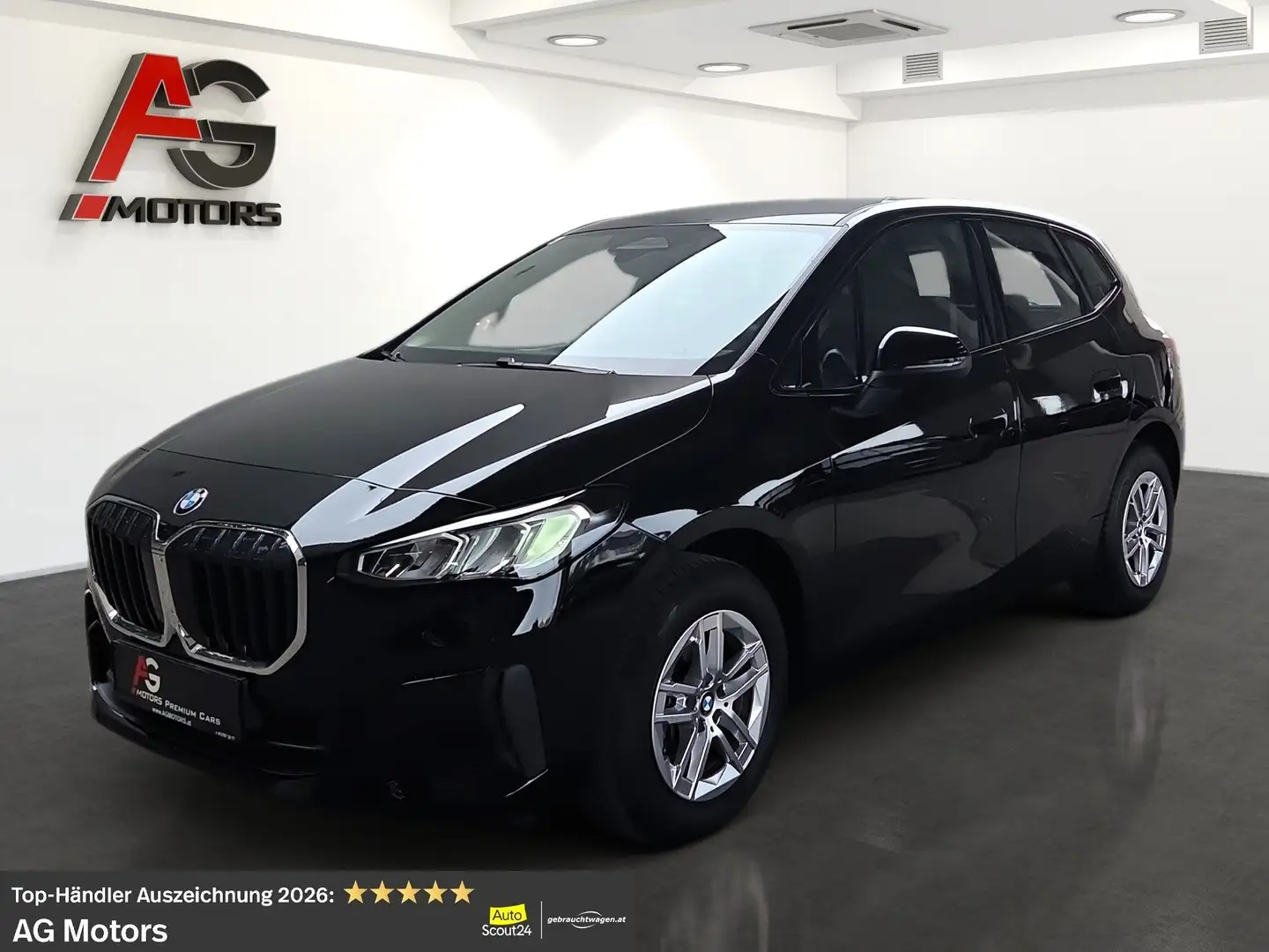 BMW 216 i Active Tourer Aut. Schwarz - 1