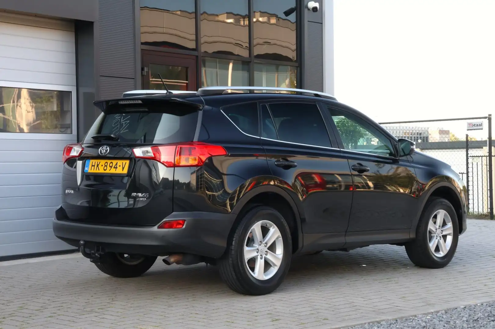 Toyota RAV 4 2.0 Aspiration 4WD | Trekhaak | Clima Zwart - 2