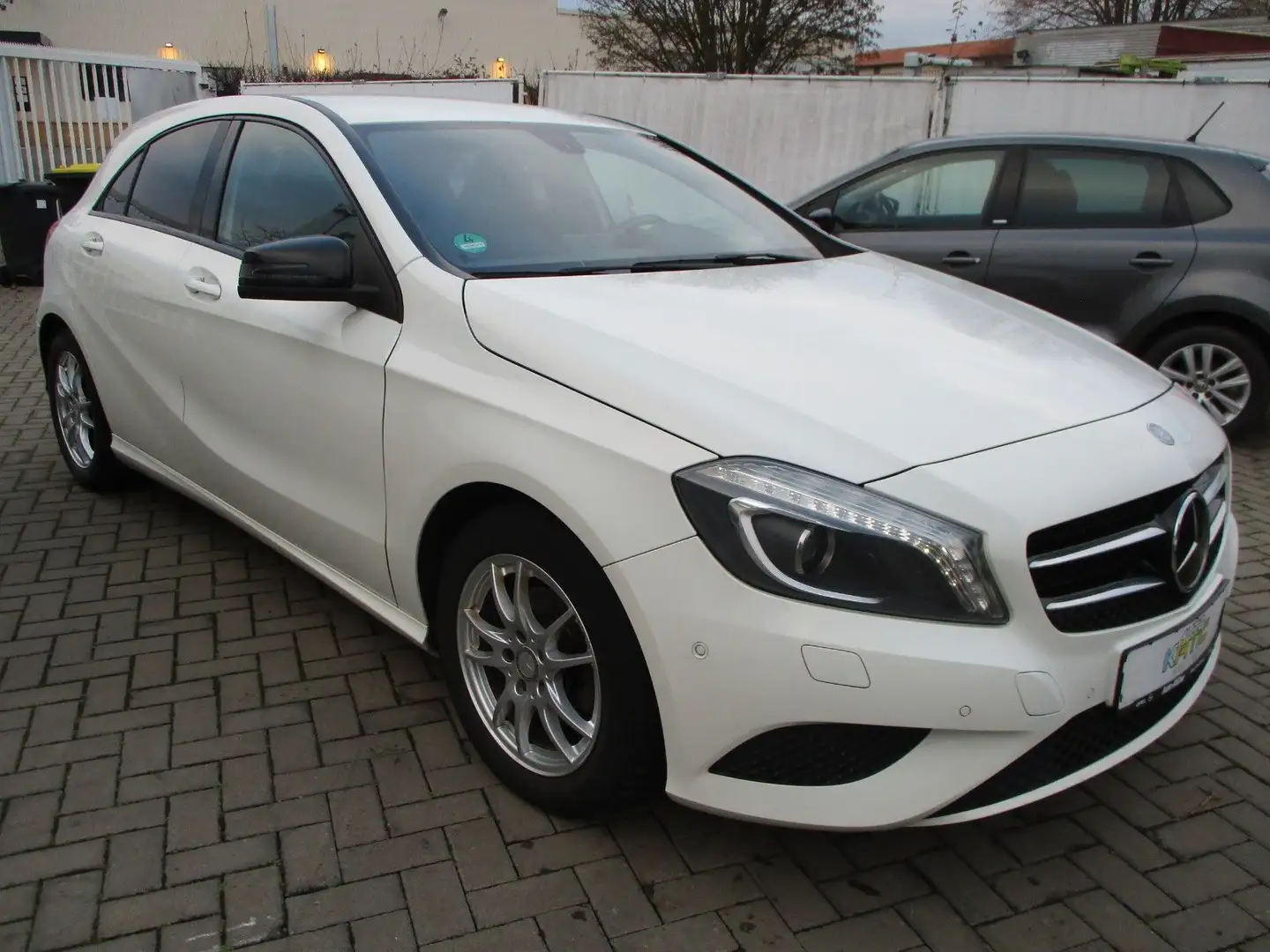 Mercedes-Benz A 180 CDI *Unfallfrei*Kamera*Lichtpaket Weiß - 2