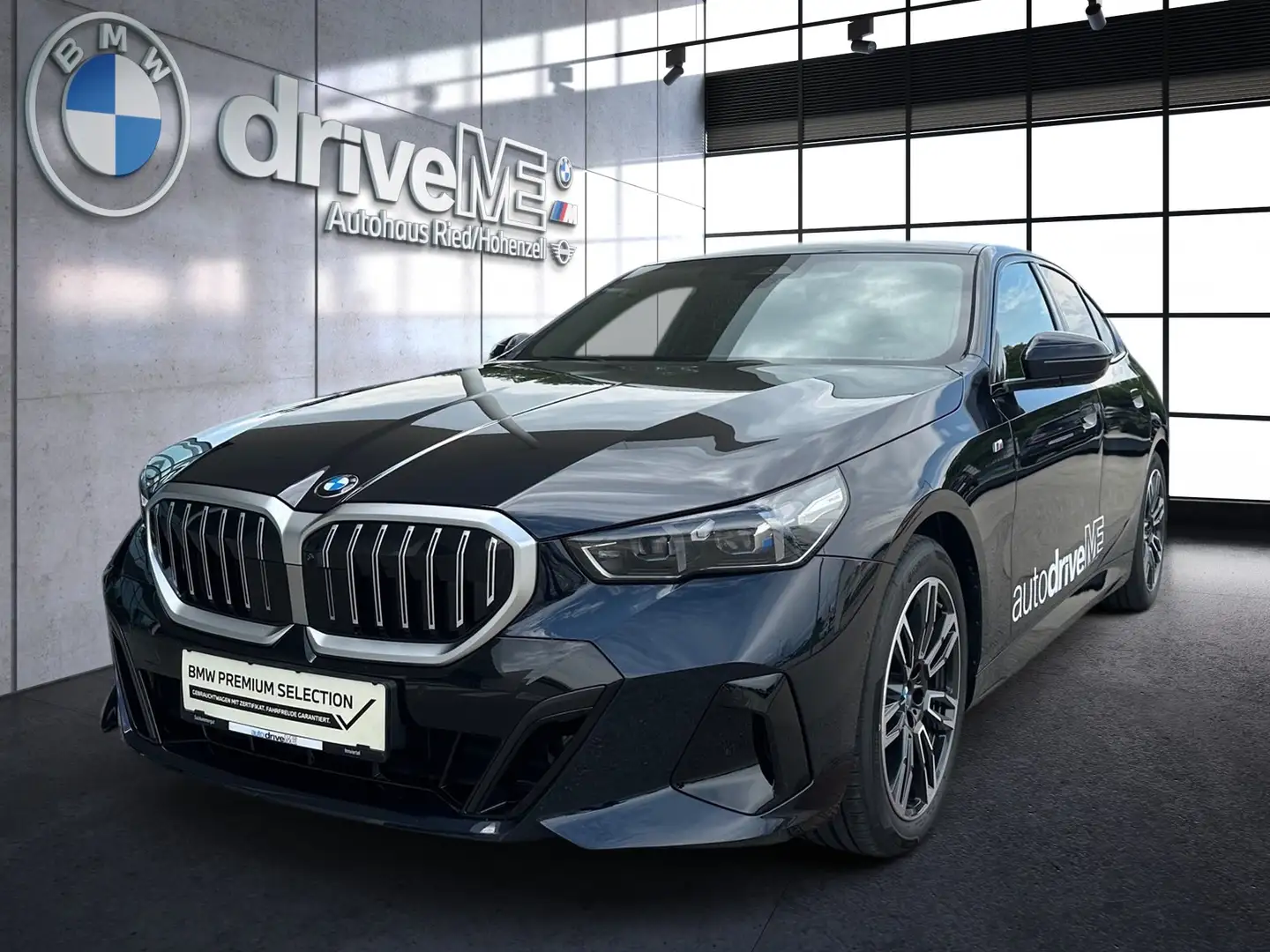 BMW 520 520d xDrive Zwart - 2