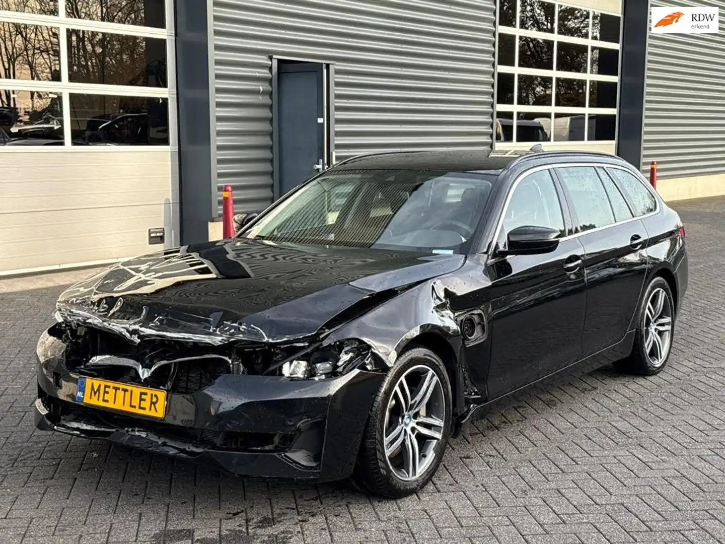 BMW 530 5-serie Touring 530e Business Edition Plus, M pakk Zwart - 1