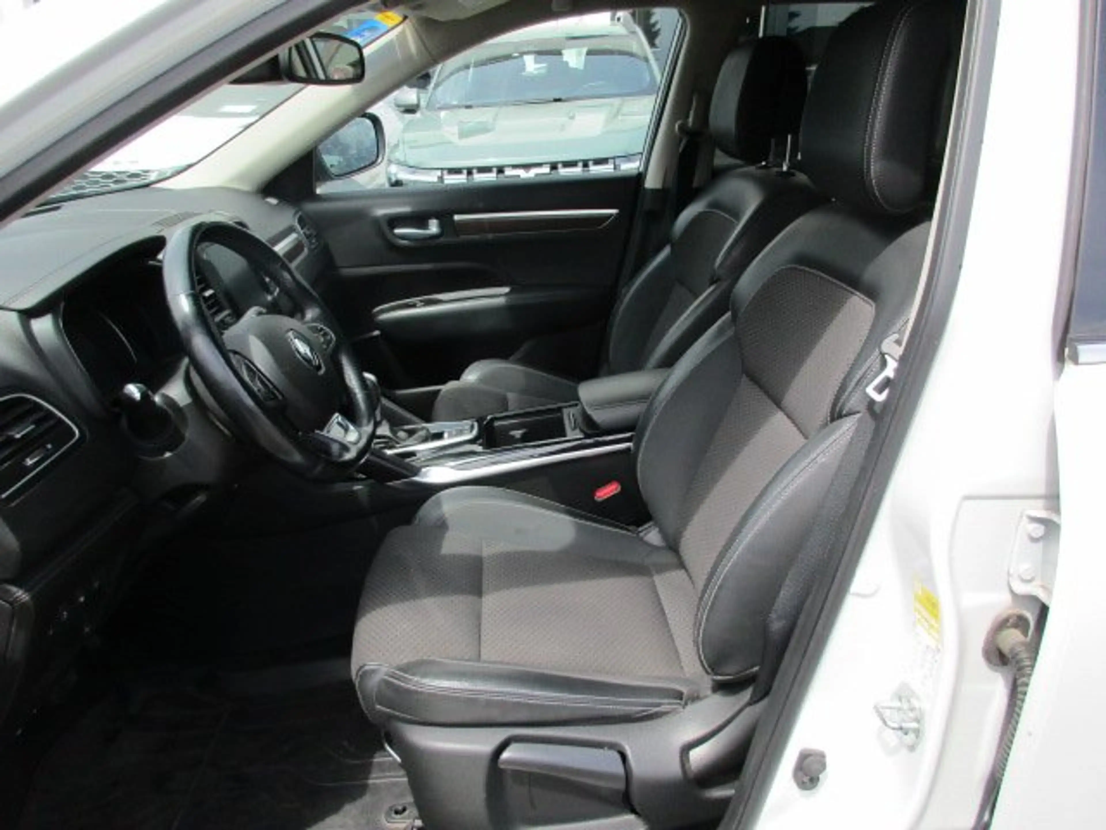 Renault Koleos Intens 4x4 Allrad Navi Klima Kamera El. Heckklappe — photo 8