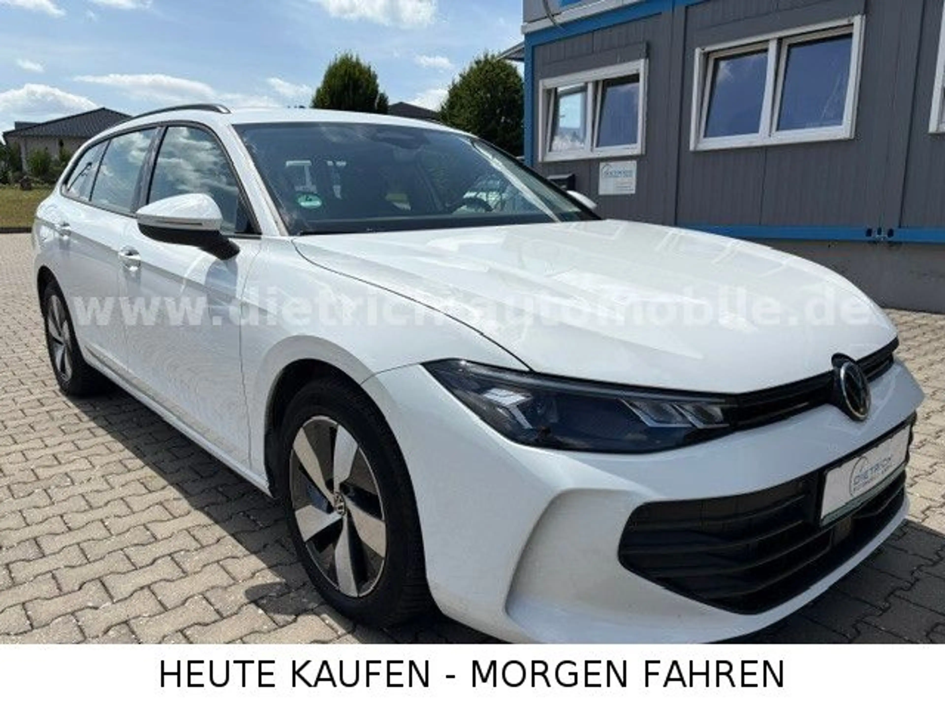 Volkswagen Passat VARIANT 1,5 eTSi DSG SHZ KAMERA PDC ACC — photo 3